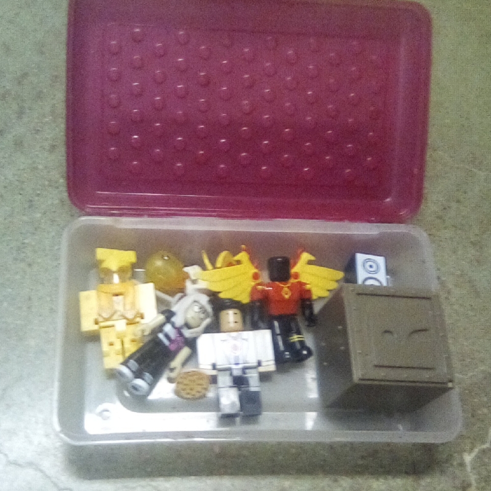 Action Figures Playset with Accessories